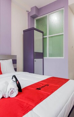 Hotelli RedDoorz Plus near Stasiun Bekasi (Bekasi, Indonesia)