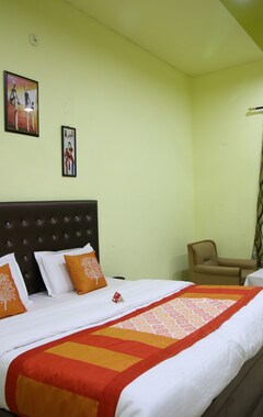 Hotel Motel Divine International (Roorkee, India)