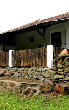 Koko talo/asunto Guest House Necho (Apriltsi, Bulgaria)