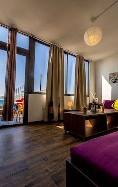 Hotelli 1 Bedroom Seafront Chalet At Gondola Marine Resort (Byblos, Libanon)