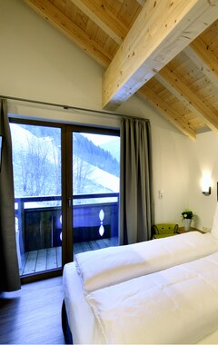Hotel Garni Bergwelt (See-Paznaun, Austria)
