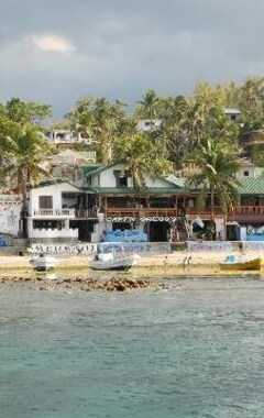 Hotel Capt'n Gregg's Dive Resort (Puerto Galera, Filipinas)