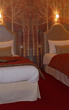 Hotel Le Chapeau Rouge (Lusignan, Francia)