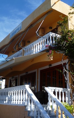 Hotel Liberty 2 (Agia Marina, Grækenland)
