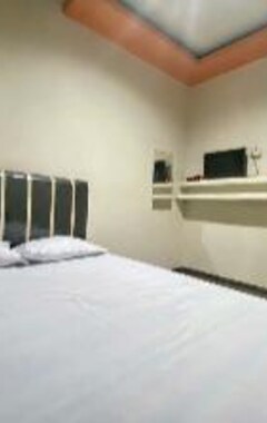 Hotel Homestay Srikandi Syariah Dieng RedPartner (Wonosobo, Indonesia)