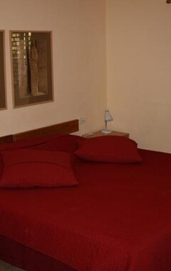 Aparthotel Gil's Guest Rooms (Neve Zohar, Israel)