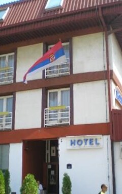 Hotel Sax ex Balkan (Dimitrovgrad, Serbien)