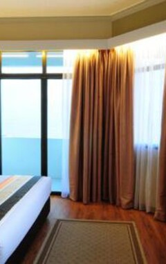 Hotel Sentral Seaview @ Beachfront (Georgetown, Malaysia)