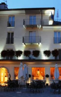 Hotelli Hotel San Lorenzo Chiavenna (Chiavenna, Italia)