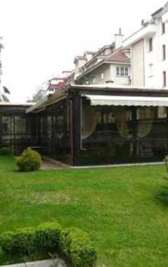 Hotel Apartment House Sofia (Sofía, Bulgaria)