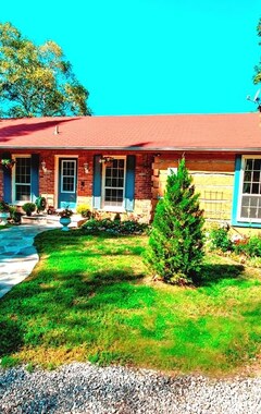 Forest Creek Bed & Breakfast And Retreat (Caledon East, Canada)