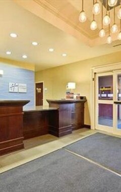 Holiday Inn Express & Suites Utica, An Ihg Hotel (Utica, USA)