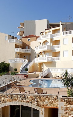 Hotelli Kalimera Hotel (Agia Marina, Kreikka)