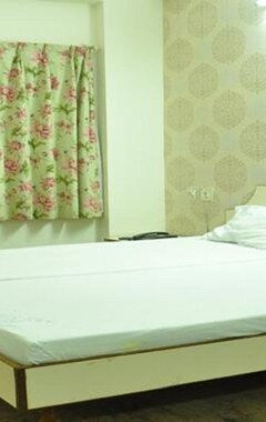 Hotelli Akg Lodge (Kanchipuram, Intia)