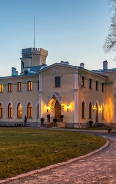 Hotel Keila-Joa Schloss Fall (Keila, Estonia)