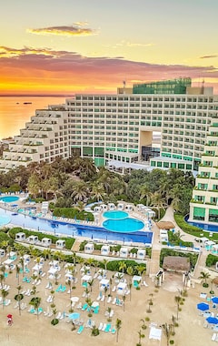 Hotel Live Aqua Beach Resort Cancún (Cancún, México)