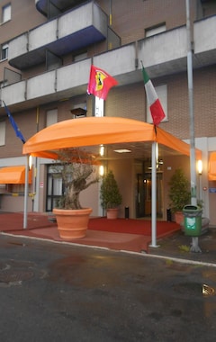 Tiby Hotel (Modena, Italy)