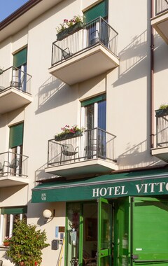 Hotel Vittoria (Bardolino, Italia)