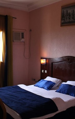 Hotel Prestige (Yaoundé, Cameroon)