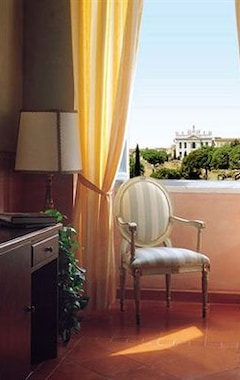 Hotelli Domus Sessoriana (Rooma, Italia)