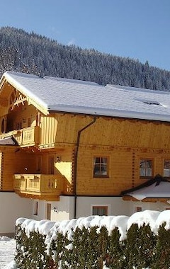 Bed & Breakfast Haus Annabelle (Wagrain, Austria)