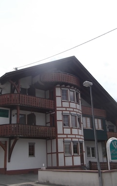 Hotelli Schwarzwald-Gasthof Hirsch (Bad Wildbad, Saksa)