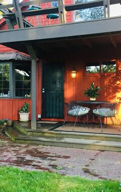 Hotel Bunkhouse Retreat At Minto-brown Island Salem Oregon (Salem, USA)