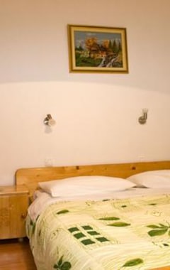 Bed & Breakfast Sanabor (Postojna, Slovenien)