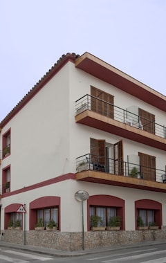 Hotel Hostal Residencia Catalina (Palamòs, España)