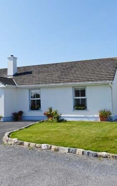 Hele huset/lejligheden Teach Teolai, Pet Friendly In Carraroe, County Galway, Ref 916772 (Carraroe, Irland)