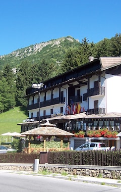 Hotel Pineta (Castione della Presolana, Italien)