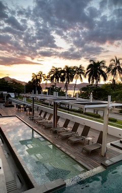 Hotelli Ramada by Wyndham Acapulco Hotel & Suites (Acapulco, Meksiko)
