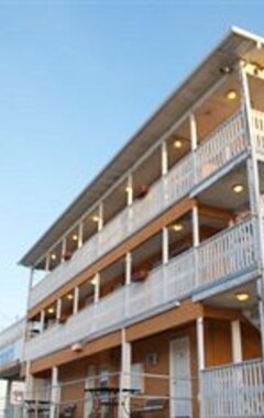 Boardwalk Hotel Charlee & Apartments Beach Hotel Oceanfront (Seaside Heights, USA)