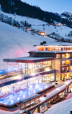 Hotel DAS EDELWEISS - Salzburg Mountain Resort (Großarl, Austria)
