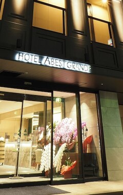 Hotelabest Grande Takatsuki (Takatsuki, Japón)