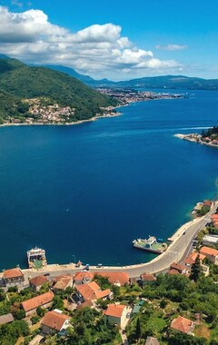 Garni Hotel Capitano (Herceg Novi, Montenegro)