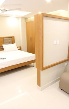 Hotelli Crescent Inn (vanagaram, Apollo Hospital, Aravind Eye Hospital & Ramachandra Medical Centre) (Chennai, Intia)