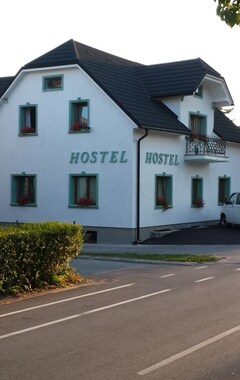 Hostel / vandrehjem Mama's House (Cerklje na Gorenjskem, Slovenien)