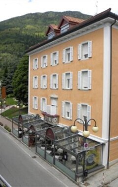 Hotel Villa Regina (Levico Terme, Italien)