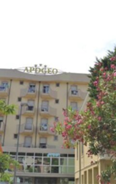 Hotel Apogeo (Rímini, Italia)