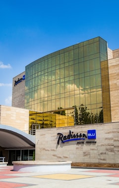 Hotel Radisson Blu Yerevan (Ereván, Armenia)