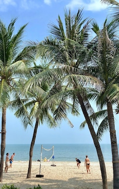 Hotel Dolphin Bay Beach Resort (Prachuap Khiri Khan, Thailand)