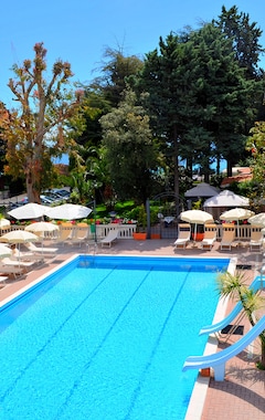 Hotelli La Riserva Di Castel D'Appio- Charme & Relax (Ventimiglia, Italia)