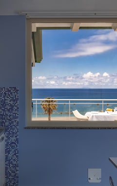 Huoneistohotelli Terraces D'Orlando - Family Apartments With Sea View And Pool (Capo d´Orlando, Italia)