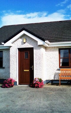 Hele huset/lejligheden Wild Atlantic Way, Cosy 2 Bedroom Mayo Home Sleeps 4 Guests, Nr. Ballina & Beach (Ballina, Irland)