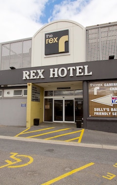 Nightcap at Rex Hotel (Adelaida, Australia)