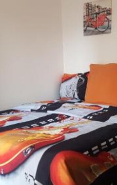 Bed & Breakfast Rooms In Plaza Toros (Alicante, Espanja)