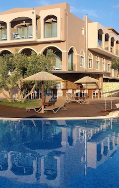 Hotelli Elegance Luxury Executive Suites - Adults Only (Tragaki, Kreikka)