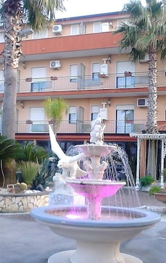 Hotelli Hotel Happy Days (Giugliano in Campania, Italia)