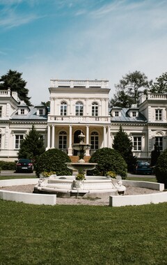 Hotel Pałac Chojnata (Biała Rawska, Polonia)